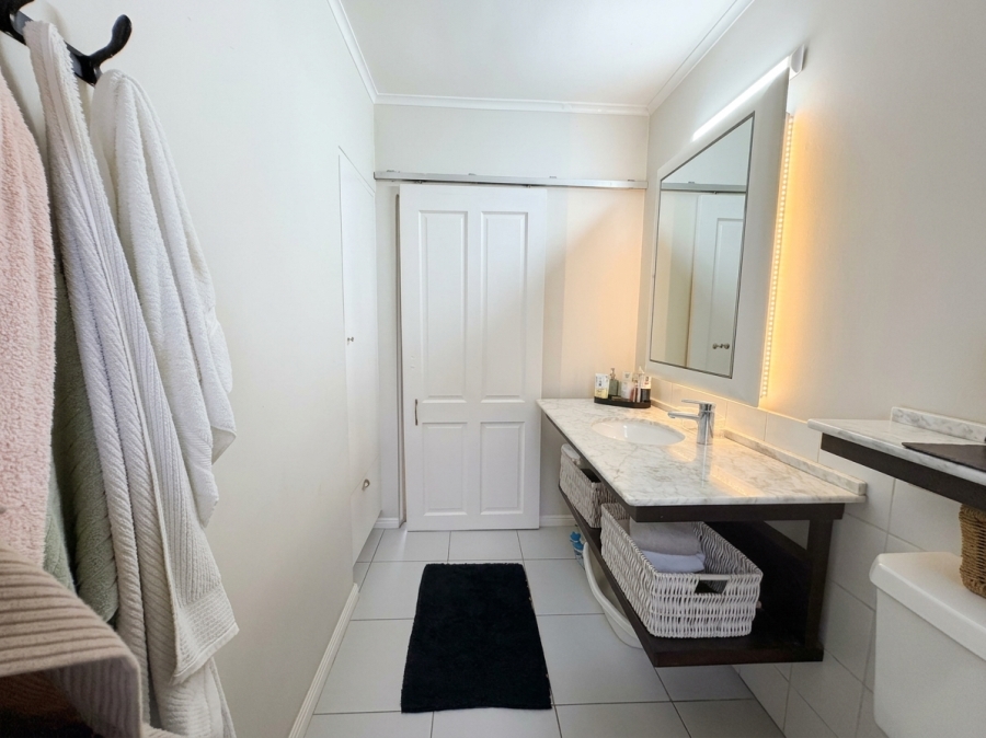 2 Bedroom Property for Sale in Harfield Village Western Cape